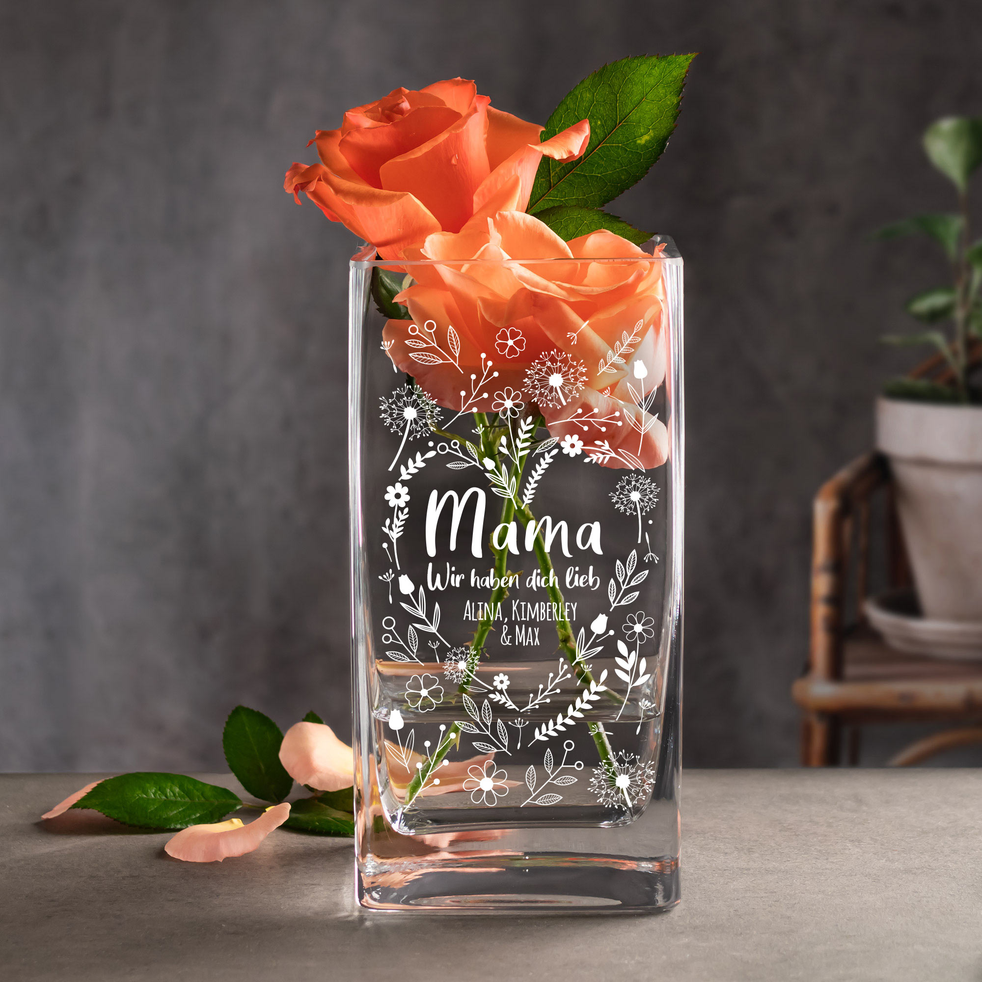 Vase mit Gravur - Blumenherz für Mama