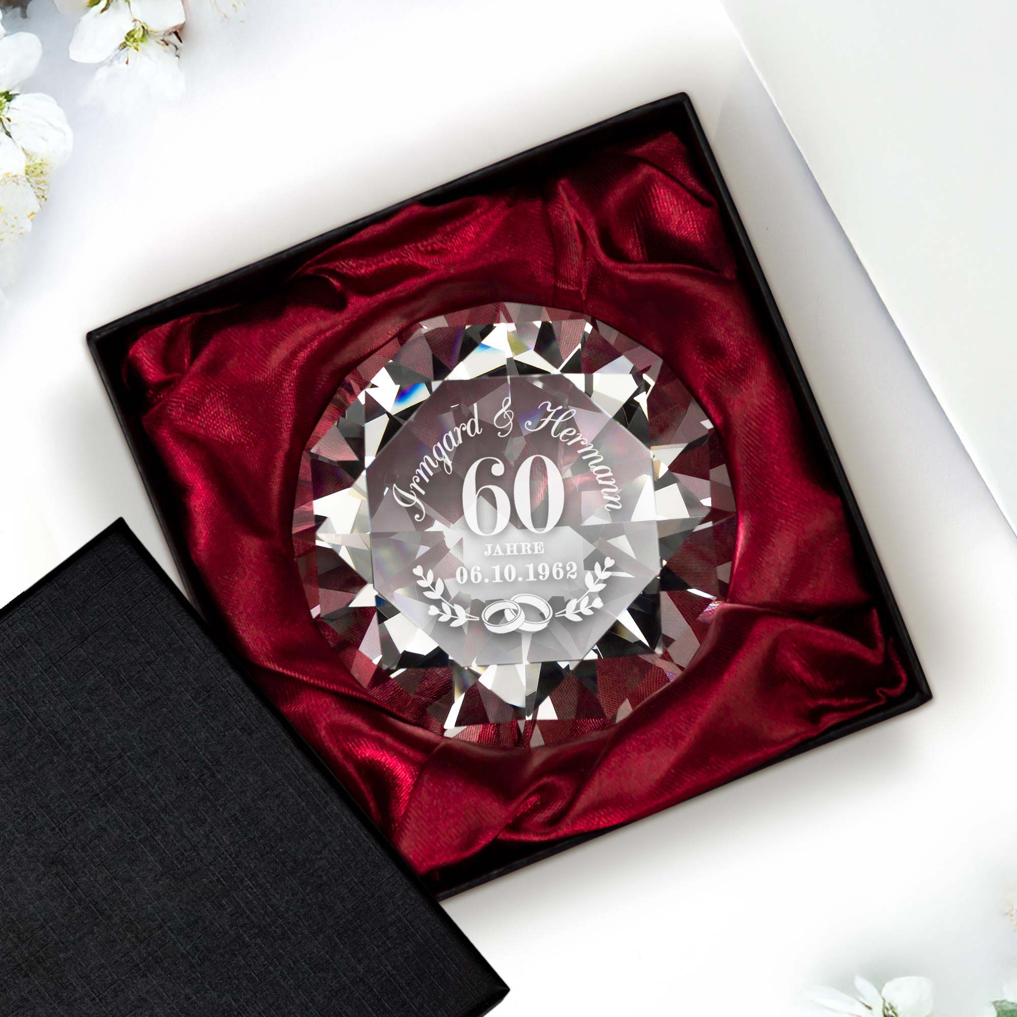 Diamant Kristall mit Gravur zur Diamant Hochzeit und Ring Displayständer