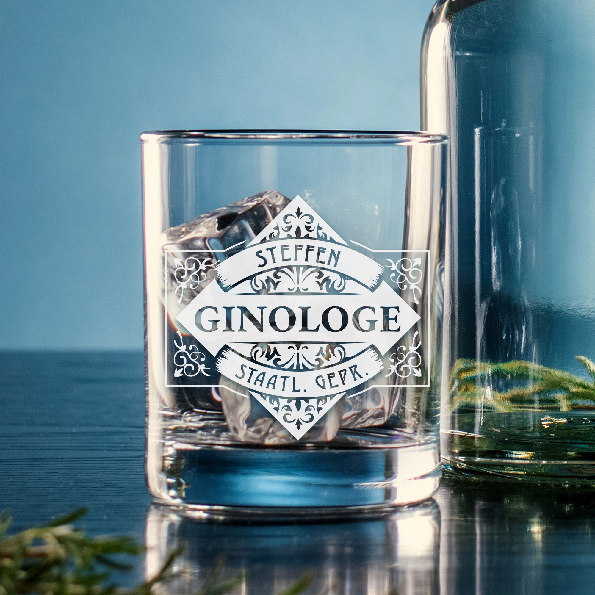Gin Glas Tumbler mit Gravur - Ginologe Gin Glas Tumbler mit Gravur - Ginologe