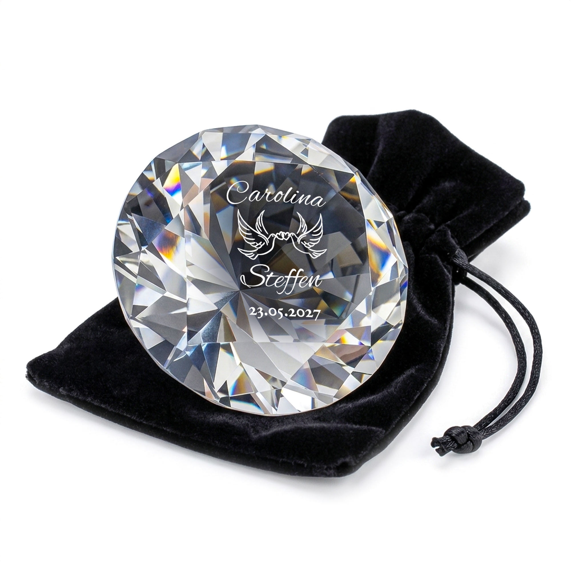 Diamant Kristall mit Gravur und Samtsäckchen - Liebestauben Diamant Kristall mit Gravur und Samtsäckchen - Liebestauben