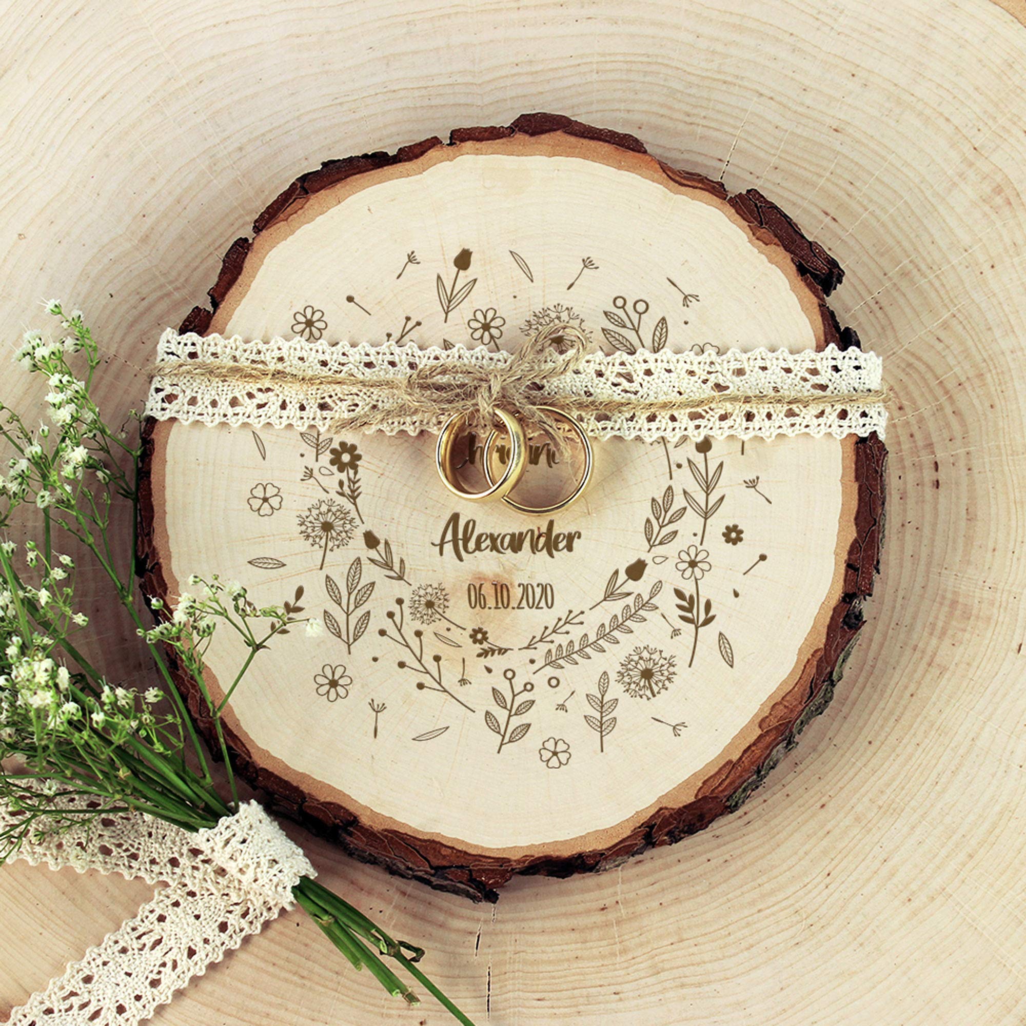 Baumscheibe zur Hochzeit - Blumenherz