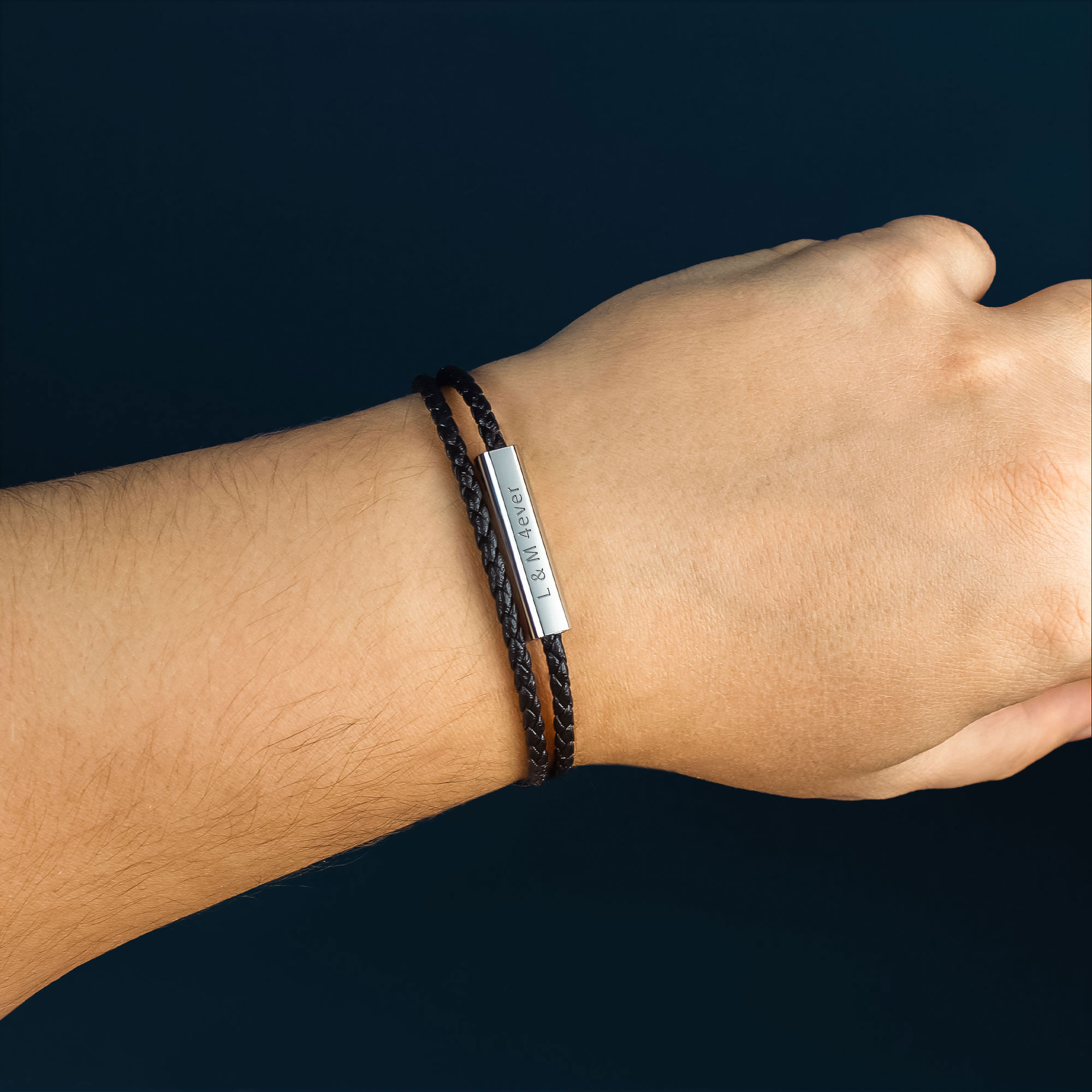 Geflochtenes Lederarmband zum Wickeln Silber - mit Gravur
