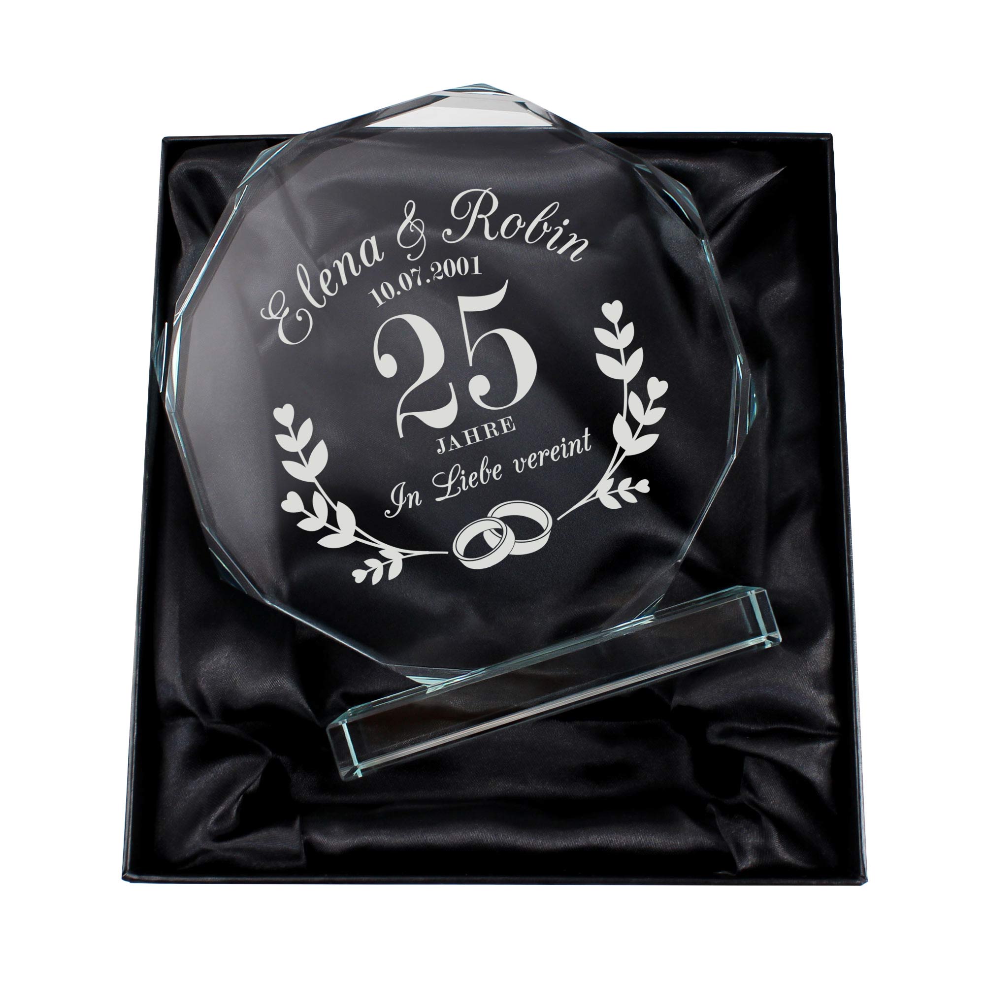 Personalisierter Glaspokal mit Facettenschliff zur Silberhochzeit - 25 Jahre Personalisierter Glaspokal mit Facettenschliff zur Silberhochzeit - 25 Jahre