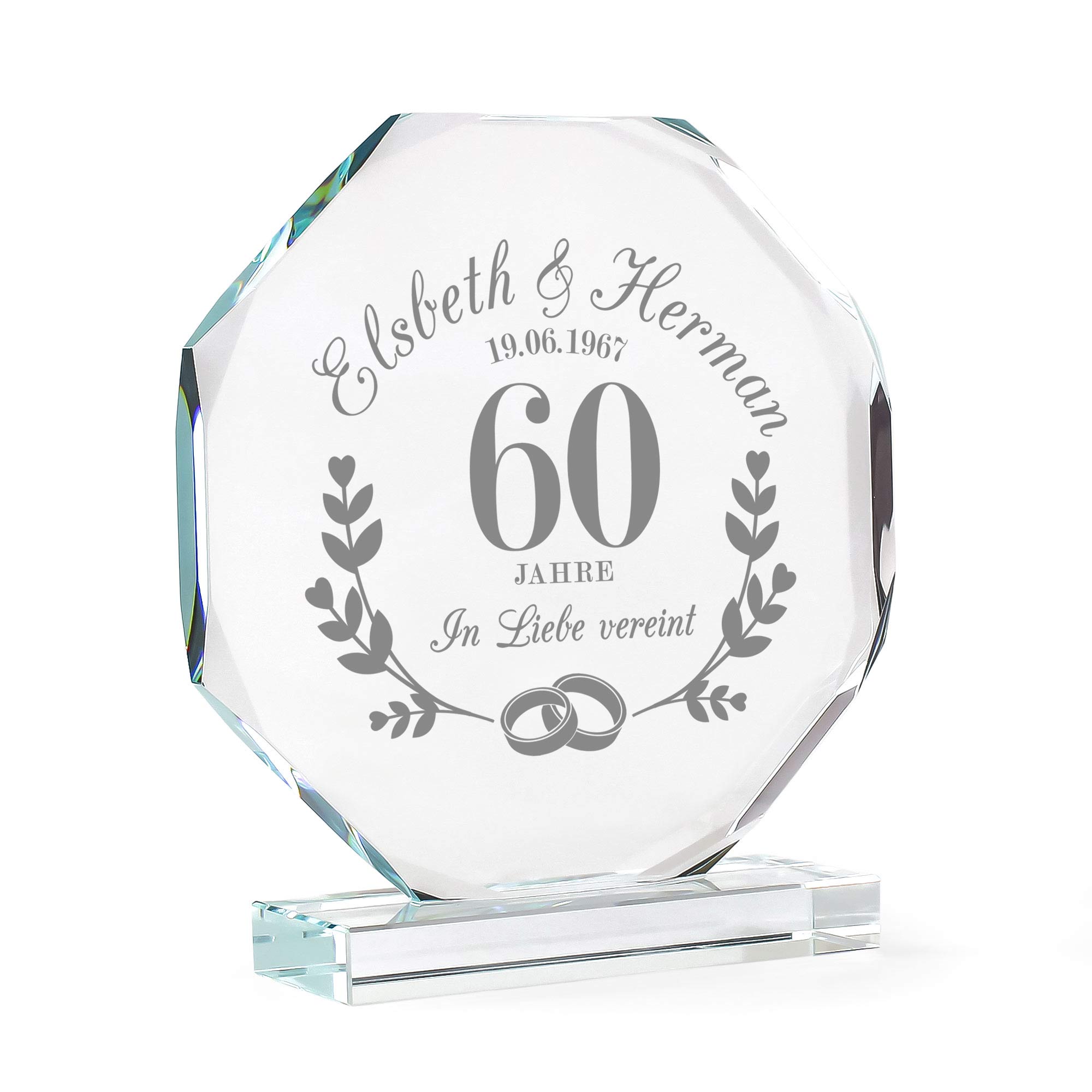 Personalisierter Glaspokal mit Facettenschliff zur Diamanthochzeit - 60 Jahre Personalisierter Glaspokal mit Facettenschliff zur Diamanthochzeit - 60 Jahre