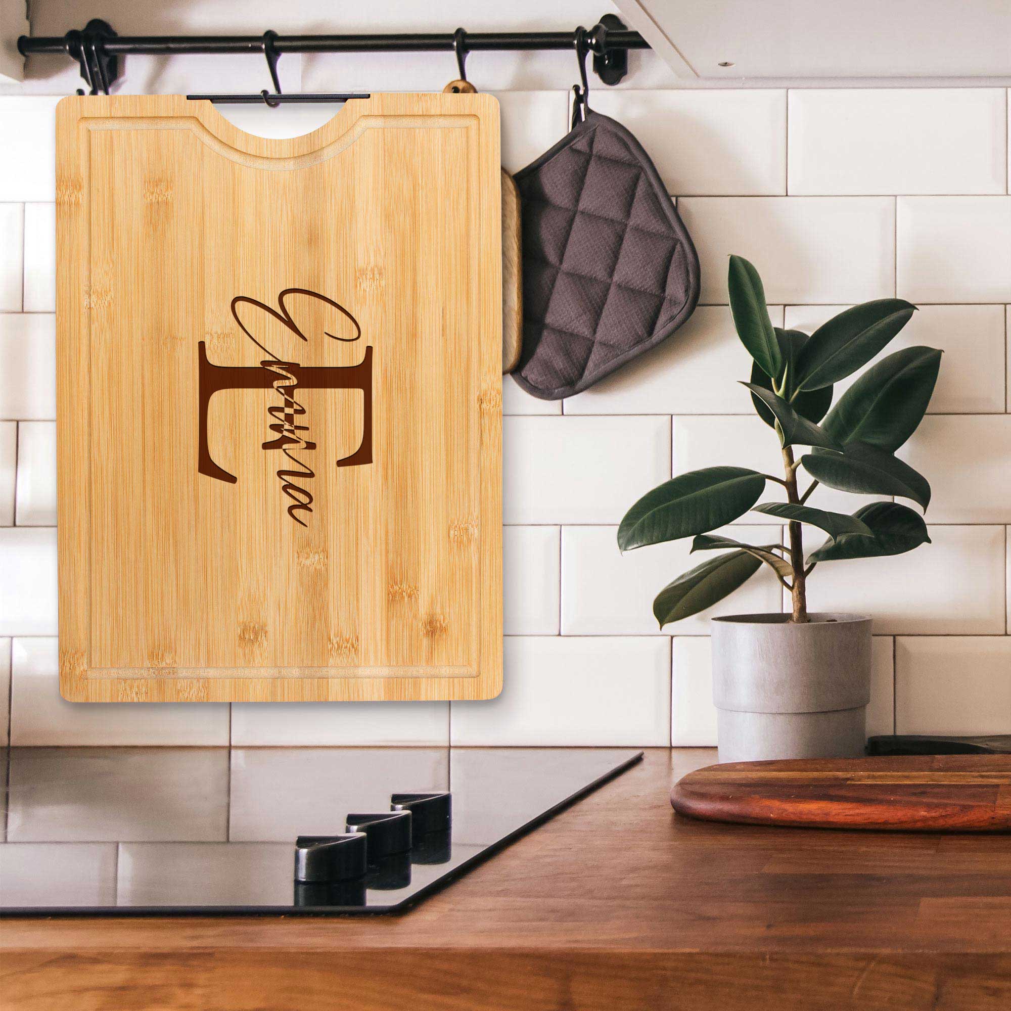 Bambusholz Schneidebrett mit Gravur - Initial Signatur Bambusholz Schneidebrett mit Gravur - Initial Signatur