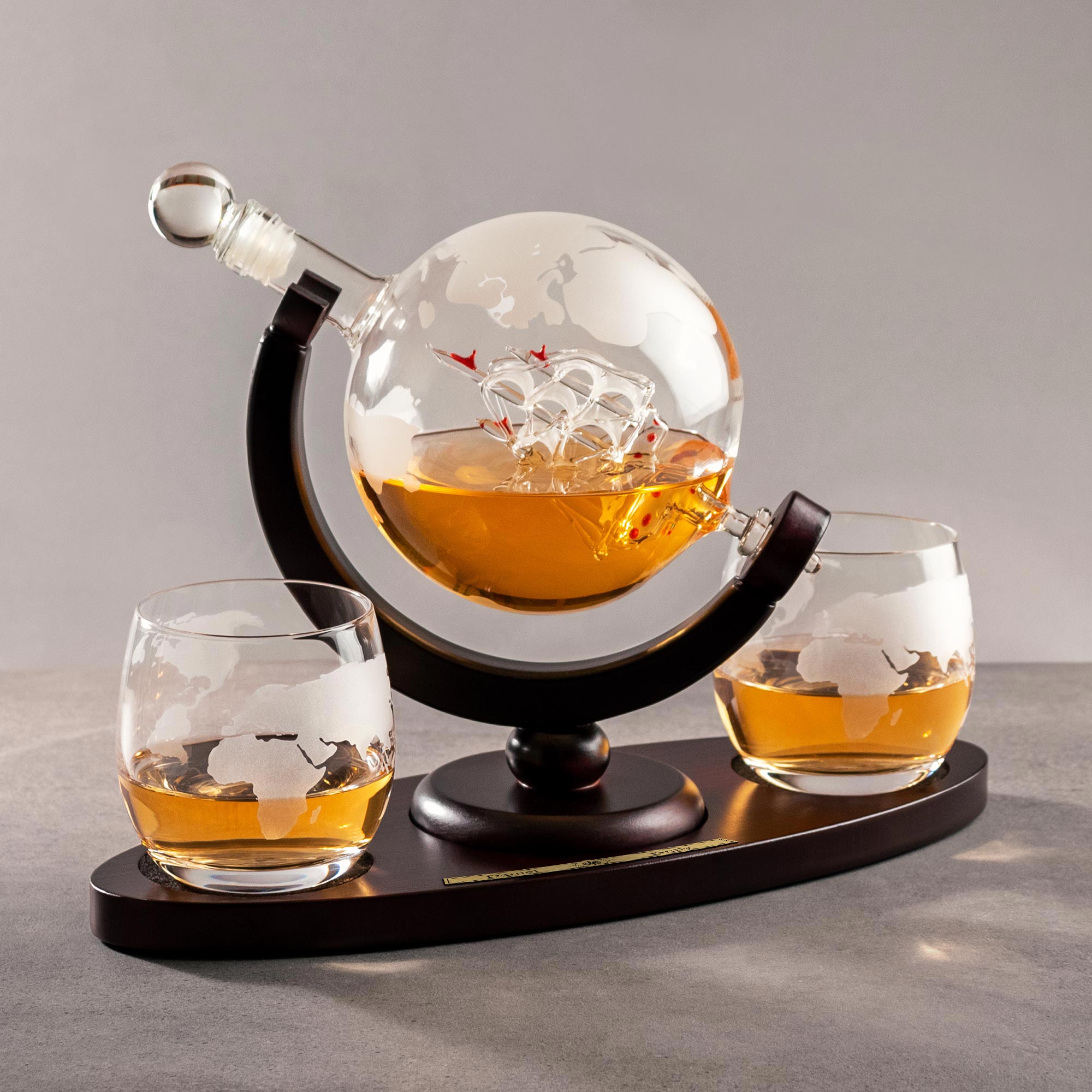 Whisky Set mit Globus Karaffe mit Gravur und 2 Gläsern - Segelschiff