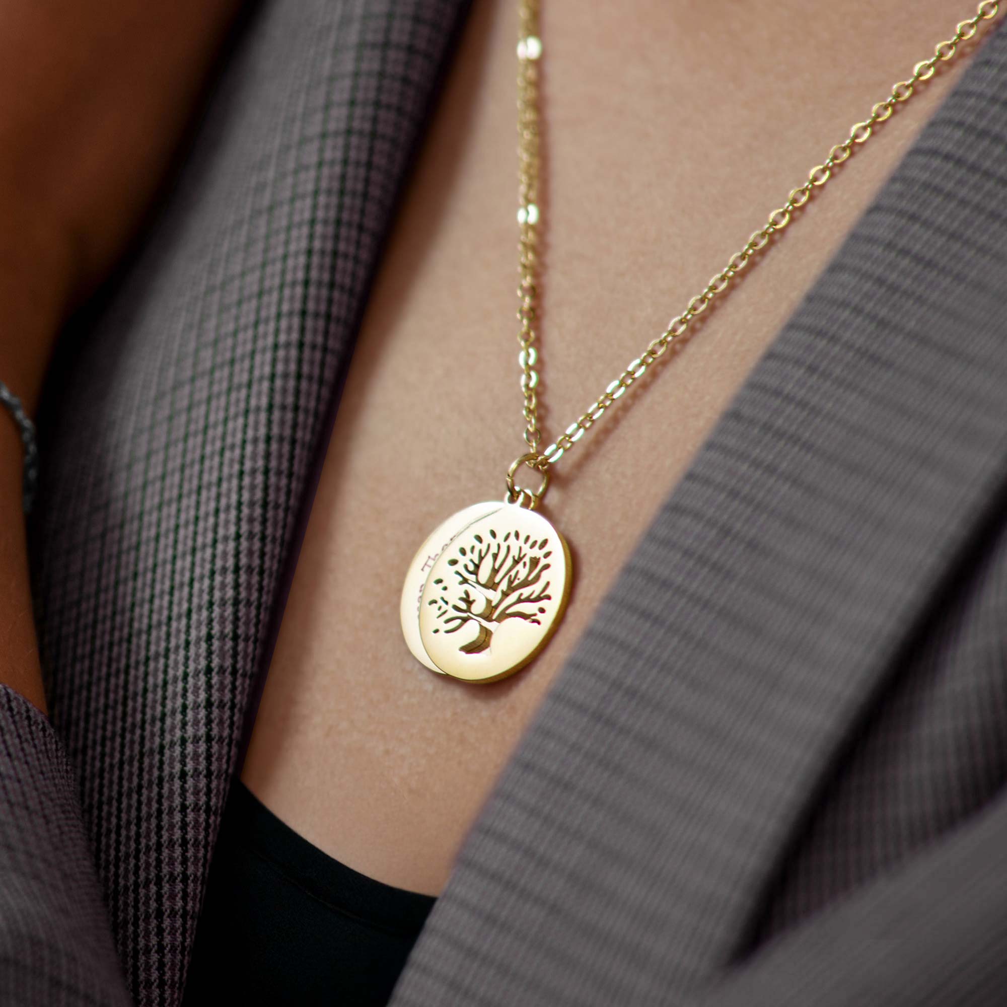 Personalisierte Kette Gold mit 2 Anhängern - Lebensbaum