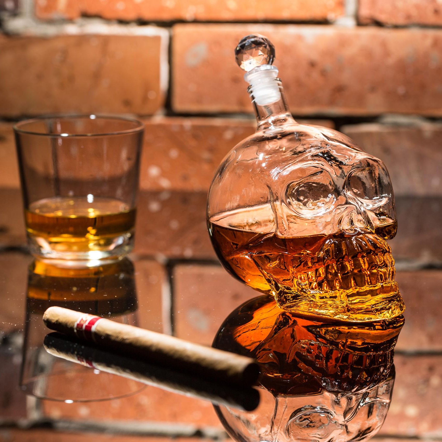 Whisky Karaffe Totenkopf